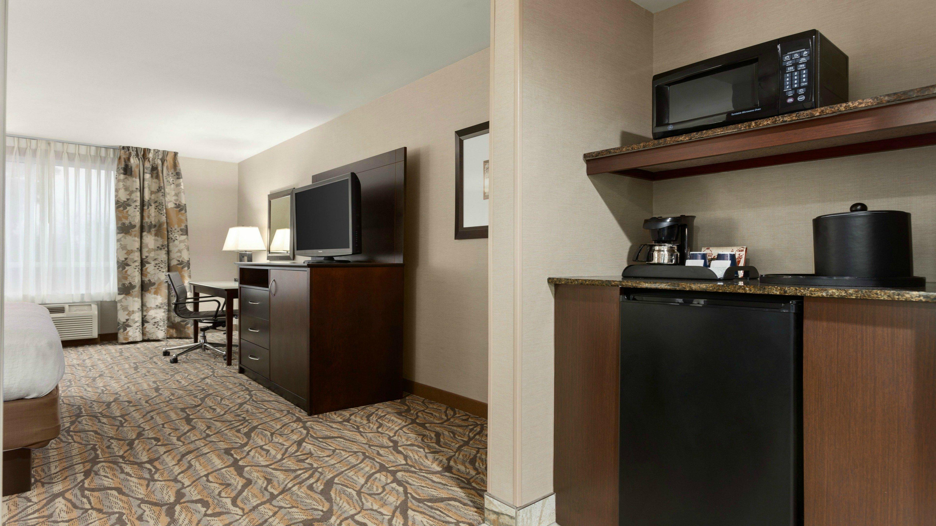 Holiday Inn Hotel & Suites Gateway By Ihg Williamsburg Exteriör bild