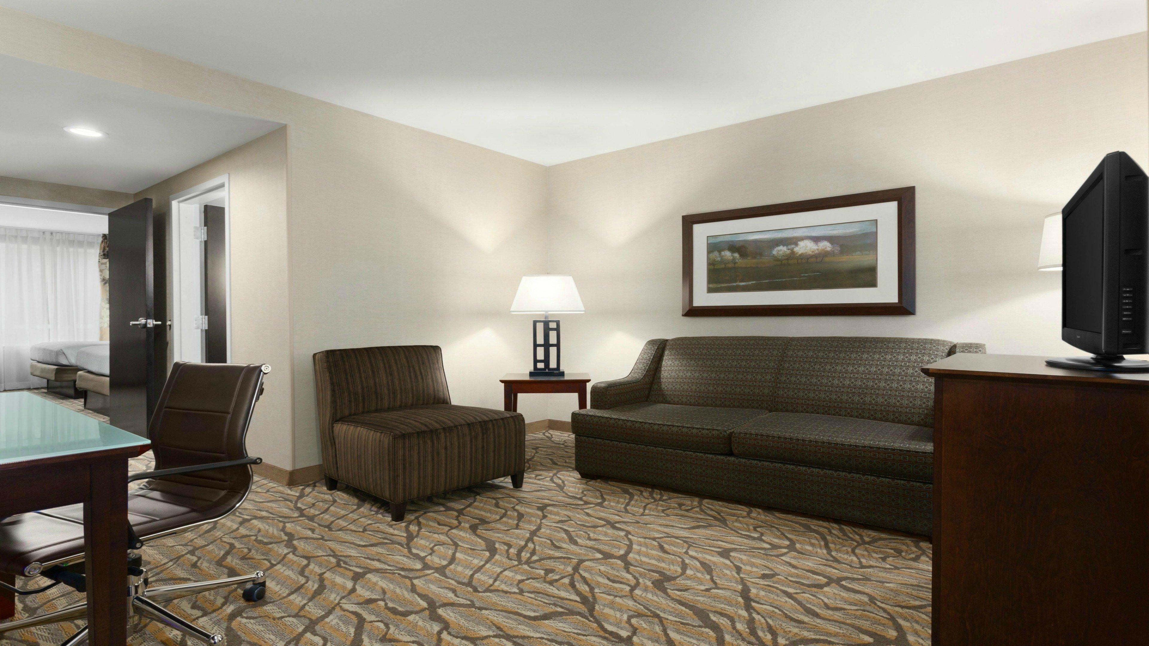 Holiday Inn Hotel & Suites Gateway By Ihg Williamsburg Exteriör bild