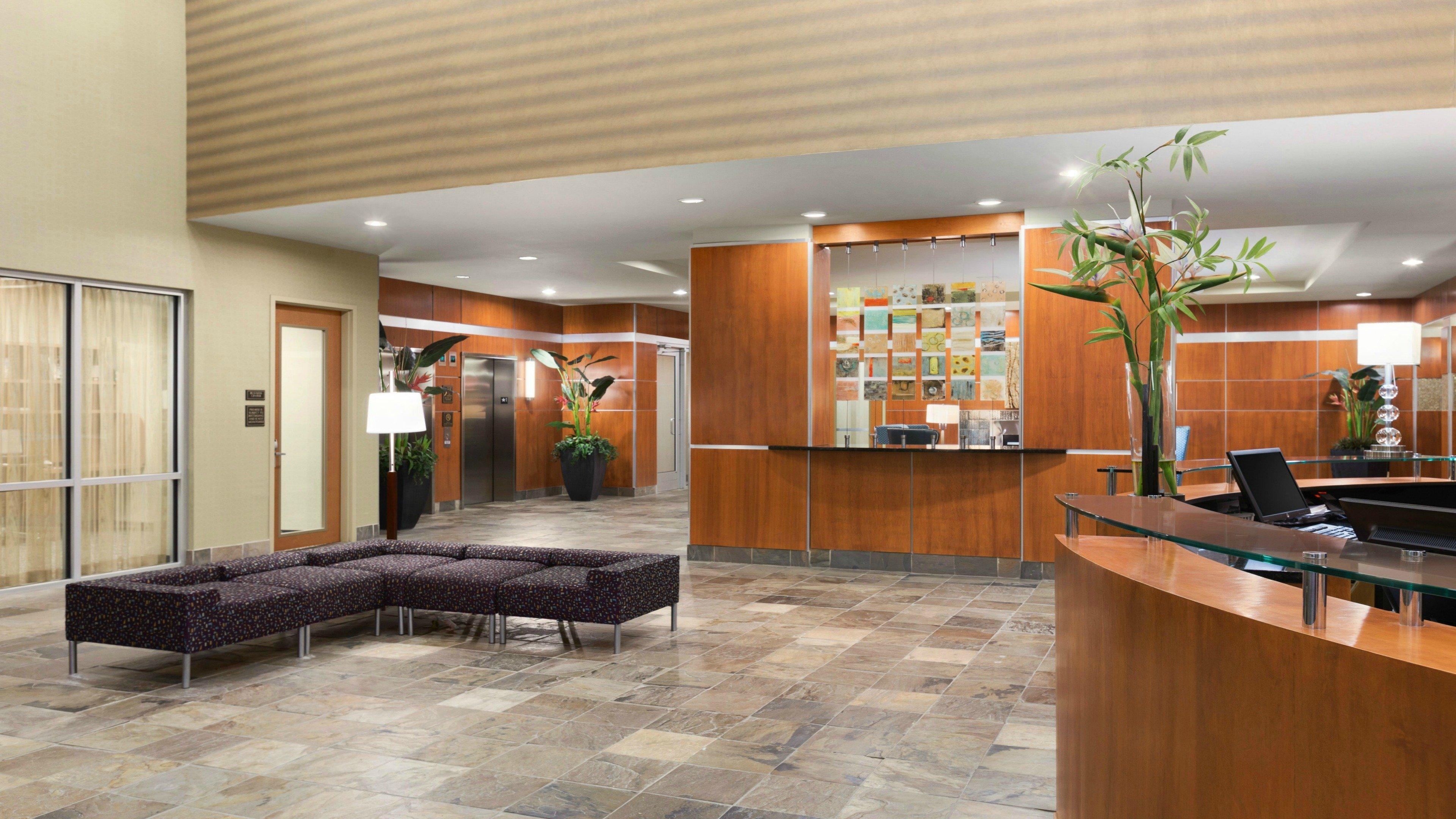 Holiday Inn Hotel & Suites Gateway By Ihg Williamsburg Exteriör bild