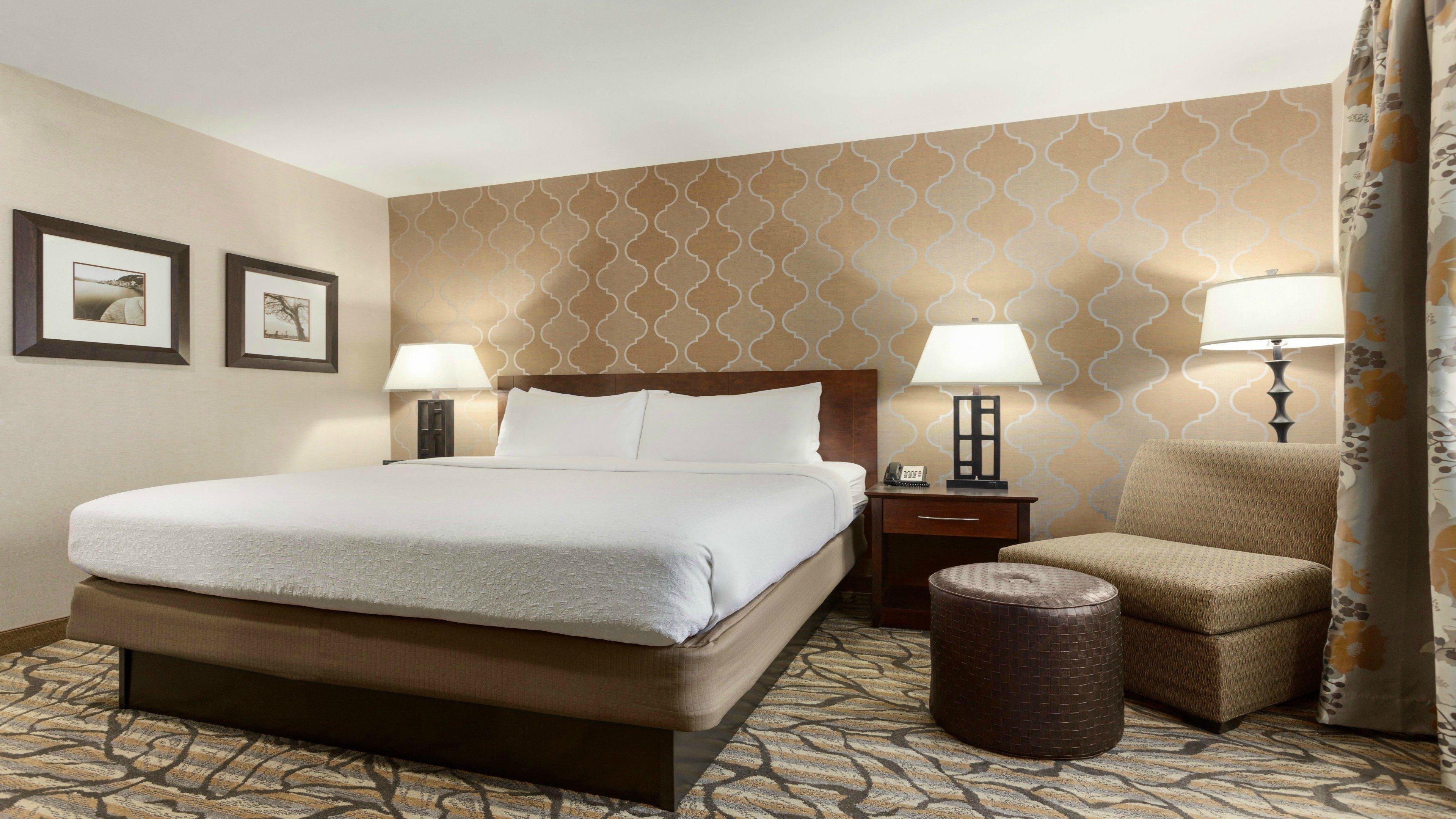 Holiday Inn Hotel & Suites Gateway By Ihg Williamsburg Exteriör bild
