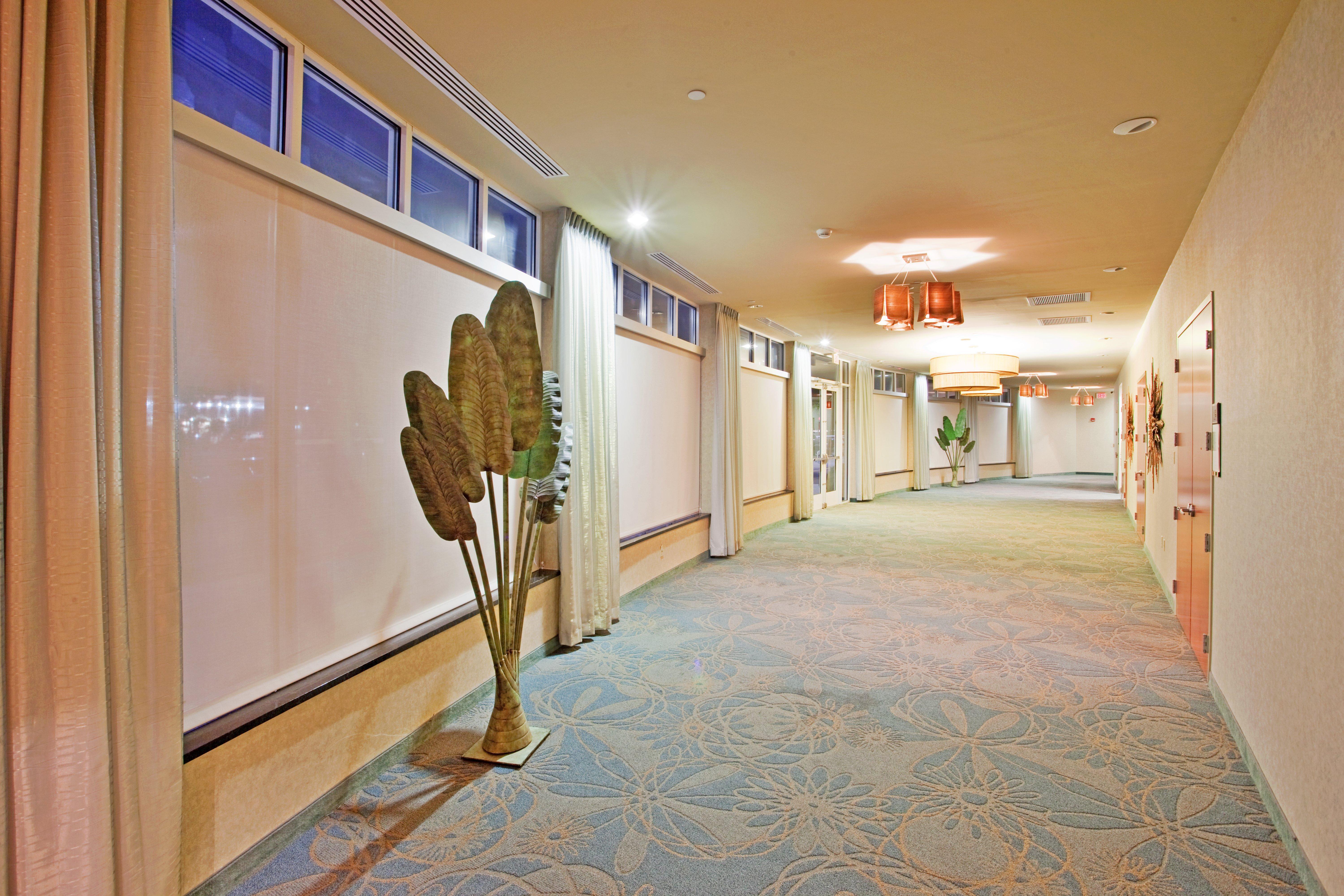 Holiday Inn Hotel & Suites Gateway By Ihg Williamsburg Exteriör bild